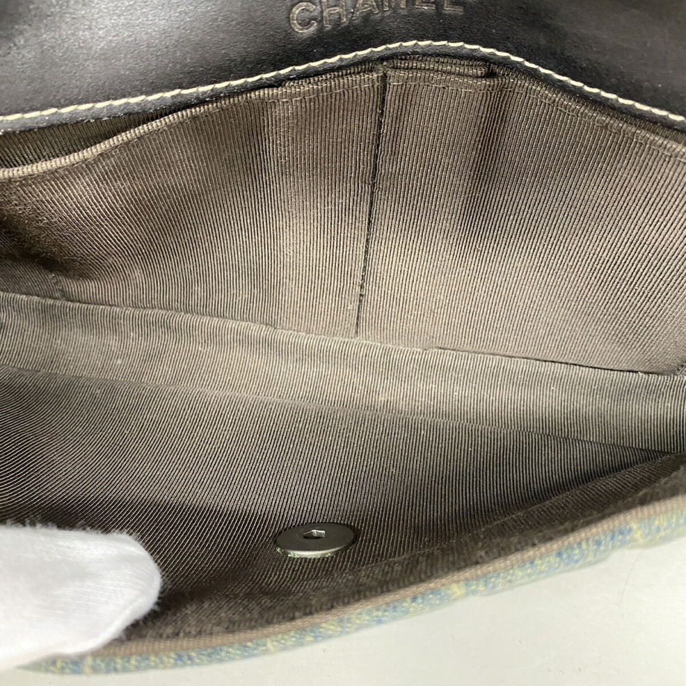 CHANEL Bag - Picture 4 of 10